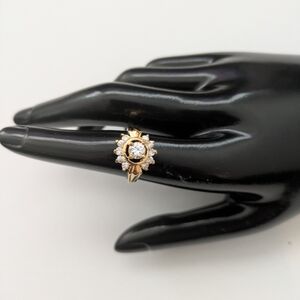 Vintage Gold Plated Flower Women's Ring